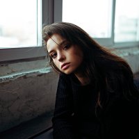 Портрет молодой девушки в черном свитере с мокрыми волосами :: Lenar Abdrakhmanov
