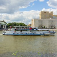 Кораблики Москвы-реки. :: Борис Калитенко
