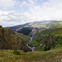 Малкинское ущелье :: Александр Богатырёв