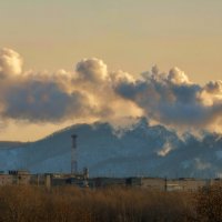 Согревая город. :: Виктор Иванович Чернюк