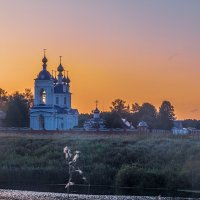 Успенский монастырь на восходе :: Сергей Цветков