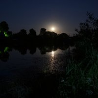 Ночь на озере. :: Александр 