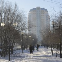 Солнечная башня зимой. :: Евгений Екимов