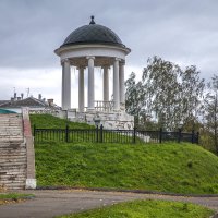 Осень -Волга.Кострома. :: юрий макаров