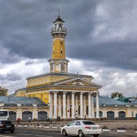 Осень -Волга.Кострома.Центр.Пожарная каланча :: юрий макаров