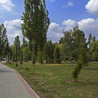 В весеннем парке :: Валентин Семчишин