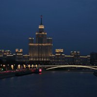 Москва новогодняя. :: Ирина Нафаня