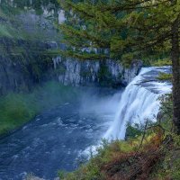 Прогулка у водопада Меса Фолз, штат Айдахо. Снимок 1 :: Юрий Поляков