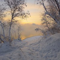 Восход над Ангарой :: Nikolay Svetin