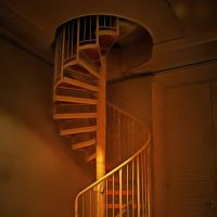Кто сильно желает подняться наверх, тот придумает лестницу..... :: Tatiana Markova