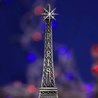 mini eiffel :: Nara Nakhshkarian