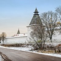 Стены монастыря :: Юлия Батурина