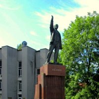 Памятник Ленину :: Сергей Карачин