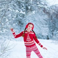 Софи и первый снег :: Наталья Путилина