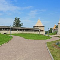 Псковские зарисовки. Пешком вокруг Крома :: Евгений 