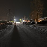 Ночь в сибирском поселке :: Сергей Шаврин