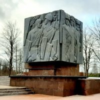 Памятник Рубежный камень :: Наталья Герасимова