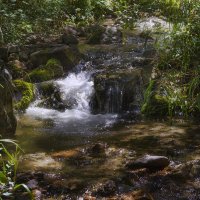 Горная речка-местами водопадик :: LudMila 