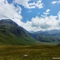 Малкинское ущелье :: Александр Богатырёв