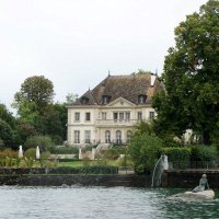 Символом Женевского озера, которое сами швейцарцы называют озером Леман, является русалка :: Елена Павлова (Смолова)