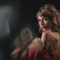 Lady in red :: Евгений Талашов 