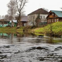 Течет река, а по ней кораблик . Нерехта . :: Святец Вячеслав 