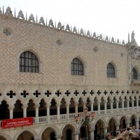 Дворец дожей - палаццо Дукале - выдающийся образец венецианской готики :: Елена Павлова (Смолова)
