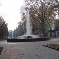 поздний фонтан :: Vladislav Tihonenko