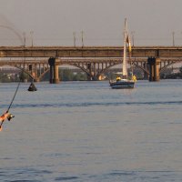 Рыбак в городе :: Олег 