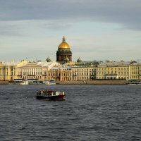 Город на Неве реке... :: Юрий Моченов