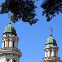 Купола крестовоздвиженского собора в Ужгороде :: Татьяна Ларионова