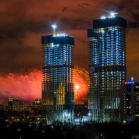 новые башни в Москве-Сити празднуют 23 февраля :: Георгий А
