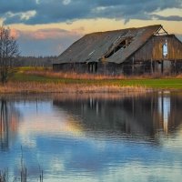 Старый  амбар :: Вадим Ефимчик