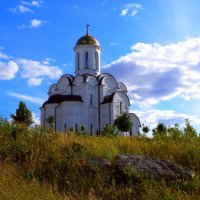 Храм на горе под облаками... :: Лидия Бараблина