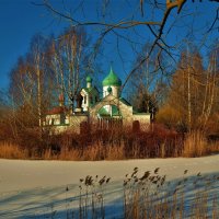 В свете зимнего заката... :: Sergey Gordoff