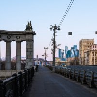 Бородинский мост. :: Владимир Безбородов