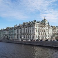Вид с Дворцового моста на Зимний дворец. :: веселов михаил 