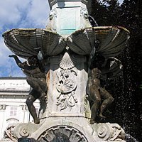 Австрия. Инсбрук. Фрагмент фонтана Леопольда. :: Владимир Драгунский