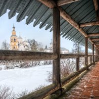 Спасский собор монастыря со стены :: Юлия Батурина