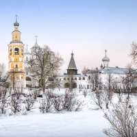 Спасский собор и колокольня :: Юлия Батурина