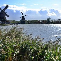 Ветряные мельницы в Zaanse Schans - Нидерланды :: wea *
