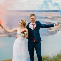 свадебная фотосессия с цветным дымом :: Ирина Айрисер