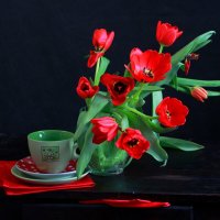 Про красные цветы и зелёную чашку (1) :: Наталья Казанцева