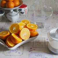 Апельсиновый сок к праздничному столу :: Надежд@ Шавенкова