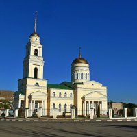 Троицкий собор в городе Вольск Саратовской области :: Лидия Бараблина