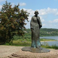Памятник М.И. Цветаевой в Тарусе... :: Наташа *****