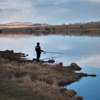Вечерняя рыбалка ... :: Евгений Хвальчев