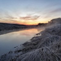 Рассвет на реке Шерна :: Денис Бочкарёв