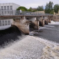 Великие Луки, июнь 2020, мост-плотина на реке Ловать... :: Владимир Павлов