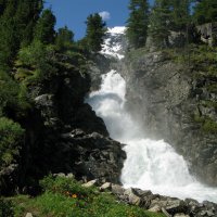 Водопад Алтая Кони-Айры :: Александр Шведов